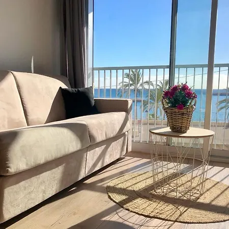 Front De - Garavan Apartment *